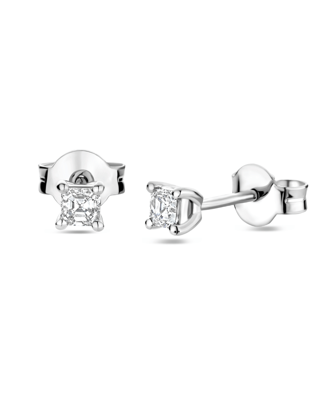 0.30 karaat solitaire oorbellen met asscher geslepen diamanten in witgoud