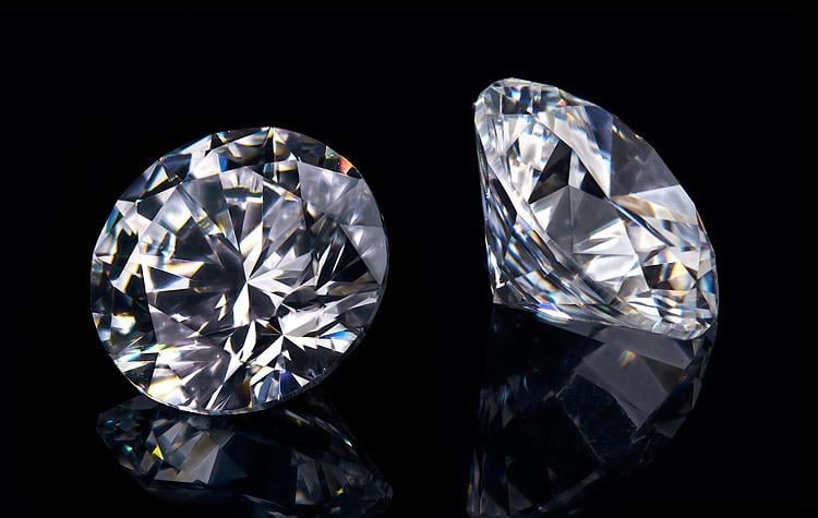 How to recognize a real diamond! 