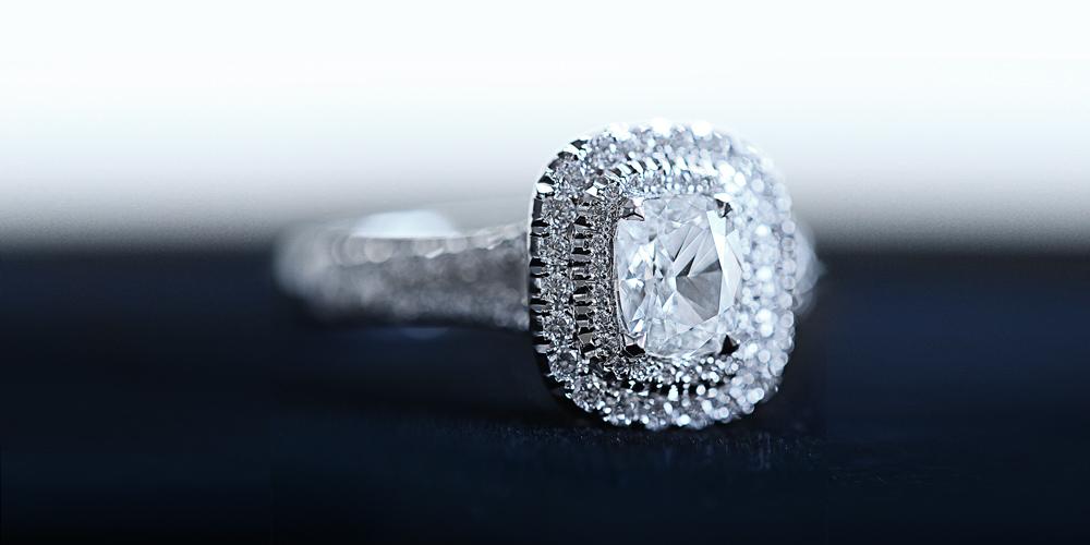 小贴士：定制钻石订婚戒指