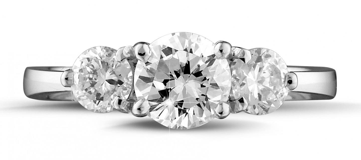 Pure beauty: brilliant diamond rings