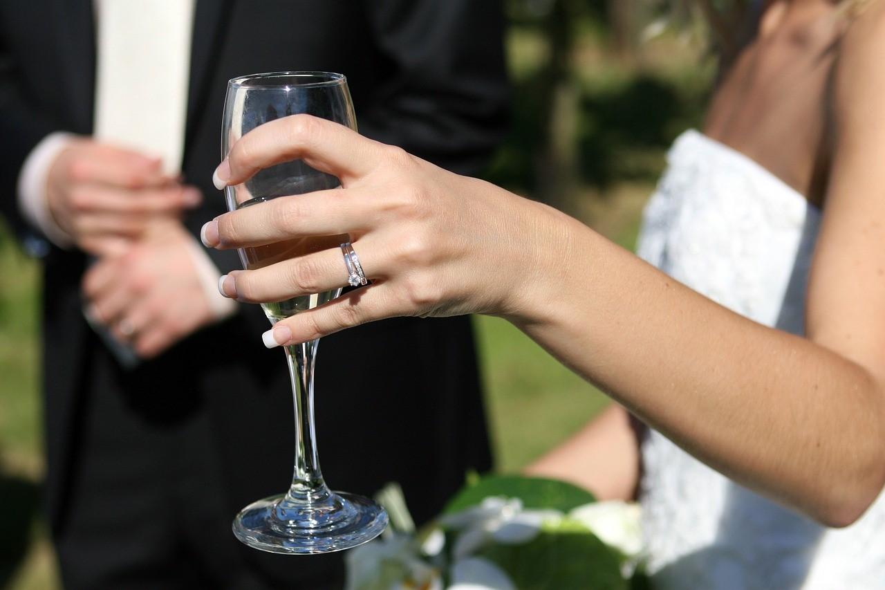 為您的婚禮制定酒單？我們為您提供專業意見！