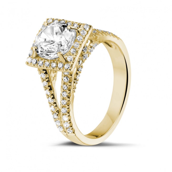 1.50 karaat diamanten solitaire ring in geel goud met zijdiamanten 