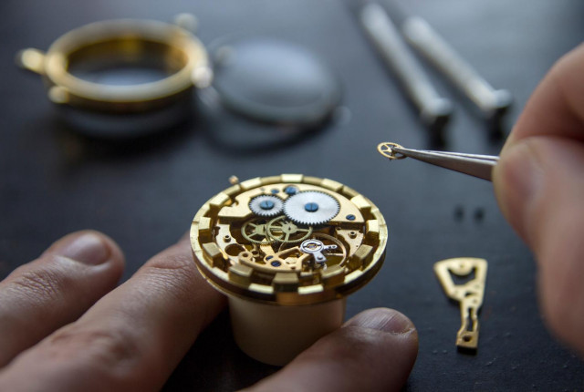 Vind uw horloge bij BAUNAT