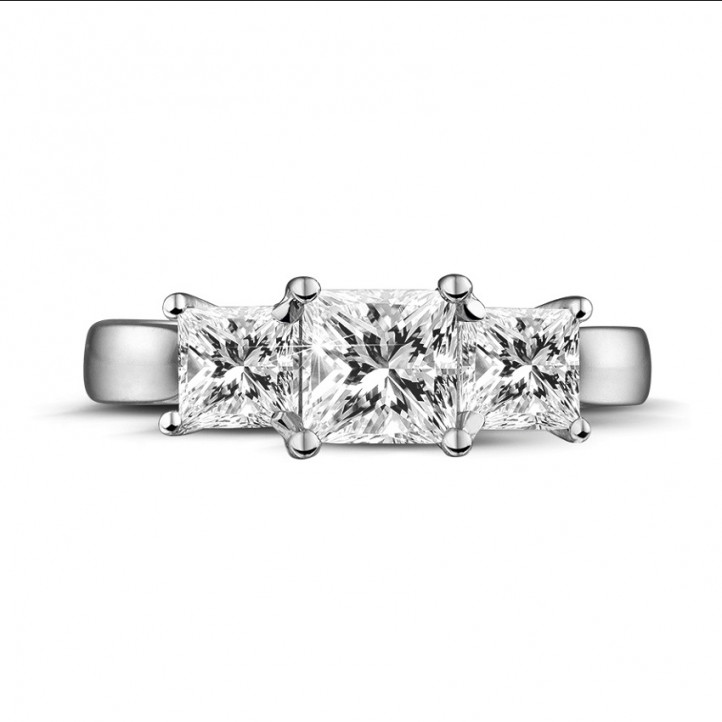 1.50 karaat trilogie ring in wit goud met princess diamanten