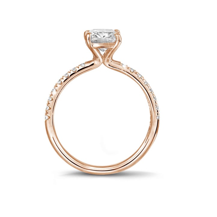 1.20 karaat solitaire ring met een cushion diamant in rood goud met zijdiamanten