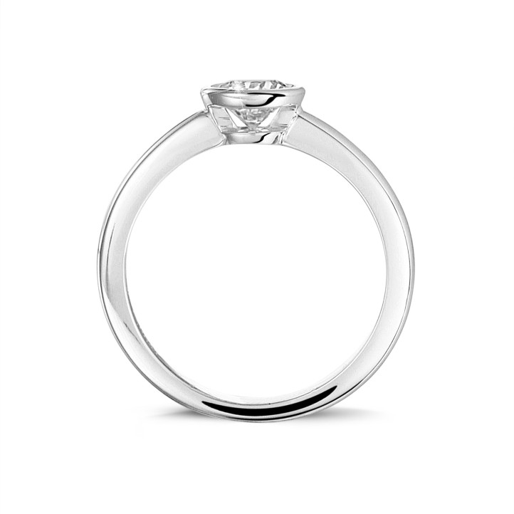 0.70 karaat solitaire ring in wit goud met ronde diamant