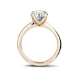 2.50 karaat solitaire ring in rood goud met ronde diamant