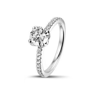 Witgouden ring met briljant - 1.00 karaat solitaire ring in wit goud met zijdiamanten