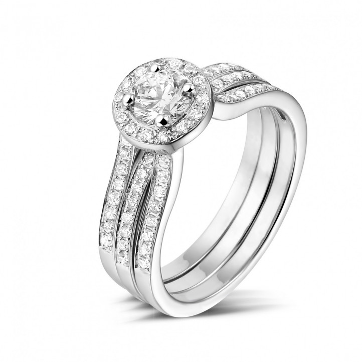 0.50 karaat diamanten solitaire ring in platina met zijdiamanten