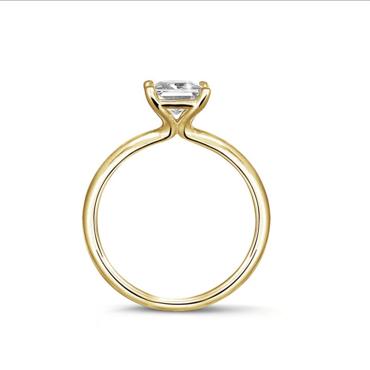 1.20 karaat solitaire ring met een princess diamant in geel goud