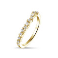 0.12 karaat eternity ring in geelgoud met ronde diamanten