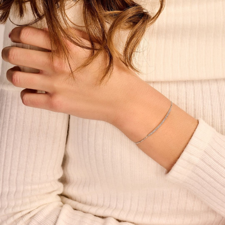 0.25 karaat fijne diamanten armband in wit goud