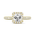 1.00 karaat Halo solitaire ring met een asscher cut diamant in geel goud met ronde diamanten