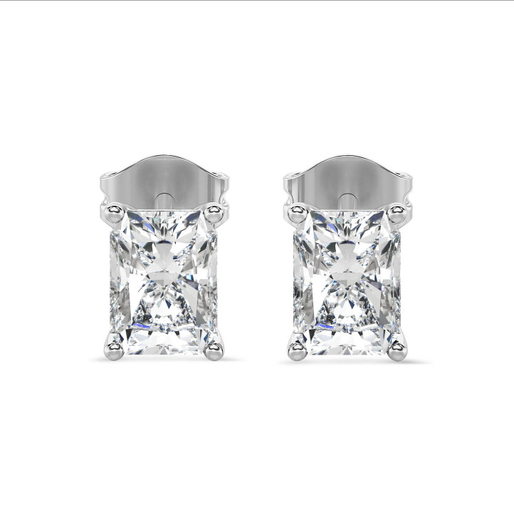 2.00 karaat solitaire oorbellen in wit goud met radiant cut diamanten