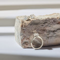 solitaire oorbellen in geel goud met ronde diamanten van elk 1.25 Ct