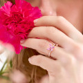 Vlinderring met Marquise en peergeslepen roze saffier vleugels