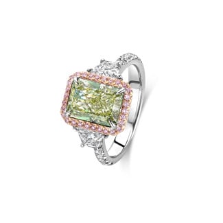 Uniek exemplaar – 5,45 karaat groene diamanten halo-ring in wit en rood goud