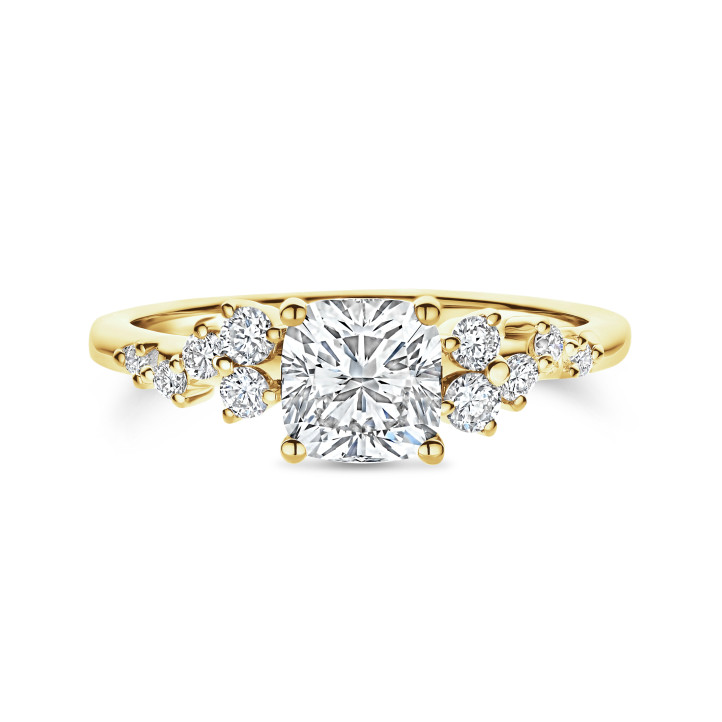 1.20 karaat solitaire clusterring in geel goud met een cushion slijpvorm diamant