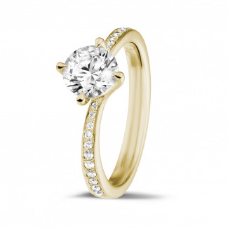 Verloving - 1.00 karaat diamanten solitaire ring in geel goud met zijdiamanten