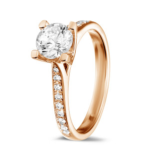 Ring met briljant - 1.00 karaat diamanten solitaire ring in rood goud met zijdiamanten