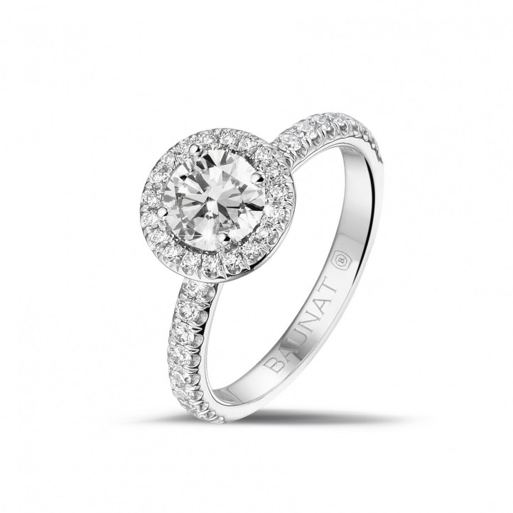 0.70 karaat halo solitaire ring in wit goud met ronde diamanten