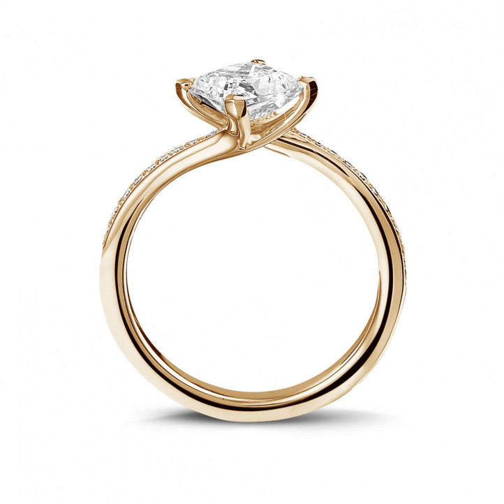 1.20 karaat solitaire ring in rood goud met princess diamant en zijdiamanten