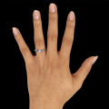 0.25 karaat diamanten solitaire design ring in platina met acht griffen