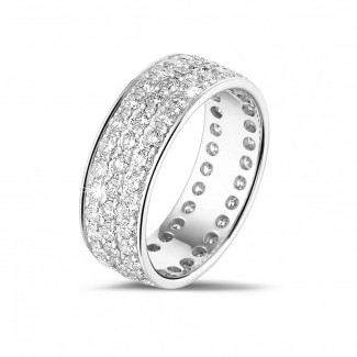 Ring met briljant - 1.70 karaat alliance (volledig rondom gezet) in platina met drie rijen ronde diamanten