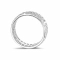 1.70 karaat alliance (volledig rondom gezet) in platina met drie rijen ronde diamanten