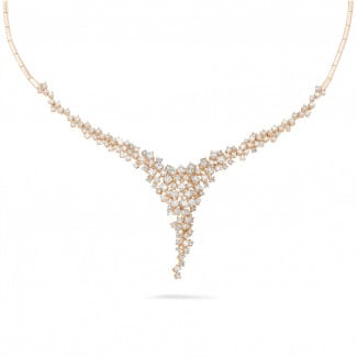 Halskettingen - 5.90 karaat diamanten halsketting in rood goud