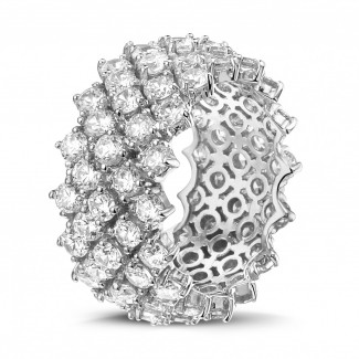 Exclusieve juwelen - Diamanten ring in wit goud met visgraat design