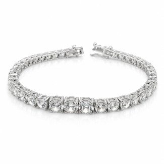 Armbanden dames - 7.40 karaat diamanten dégradé armband in wit goud