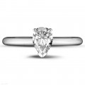 1.00 karaat solitaire ring in wit goud met peervormige diamant van uitzonderlijke kwaliteit (D-IF-EX-None fluorescentie-GIA certificaat)