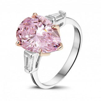Exclusieve juwelen - Ring in wit goud met roze peervormige diamant en tapered baguette diamanten