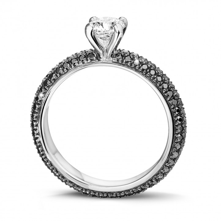 0.50 karaat solitaire ring (volledig rondom gezet) in wit goud met zwarte diamanten