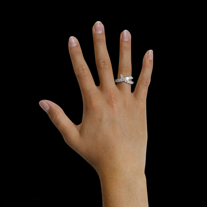 1.40 karaat diamanten design ring in wit goud