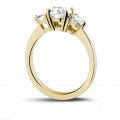 1.50 karaat trilogie ring in geel goud met ronde diamanten