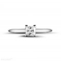 0.50 karaat solitaire ring in platina met princess diamant