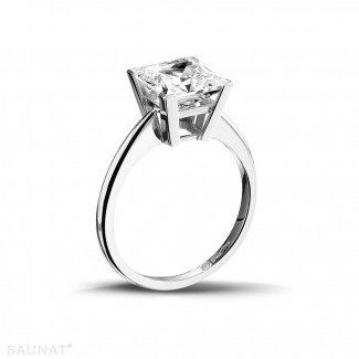 Ringen - 3.00 karaat solitaire ring in platina met princess diamant