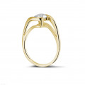 0.70 karaat diamanten solitaire ring in geel goud