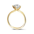 1.00 karaat solitaire ring in geel goud met princess diamant