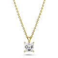 1.00 karat asscher kesim pırlantalı sarı altın tektaş kolye ucu