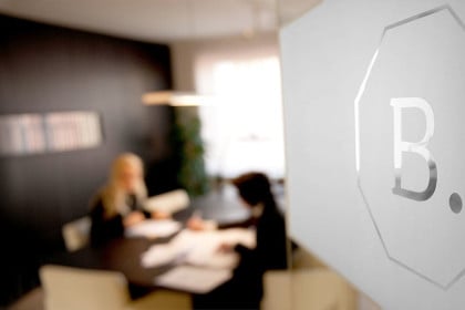 Daha fazla tavsiye almak veya mücevherlerimizi denemek ister misiniz?