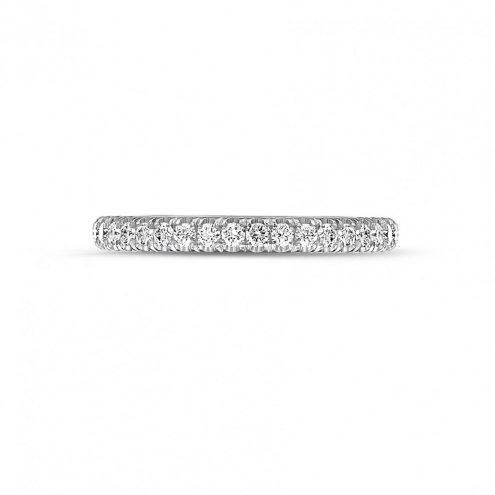 0.beyaz altından yuvarlak pırlantalı 35 karat sonsuzluk yüzüğü (yarım set)