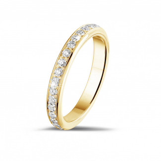 圆形钻石婚戒 - 0.55 克拉黄金密镶钻石戒指